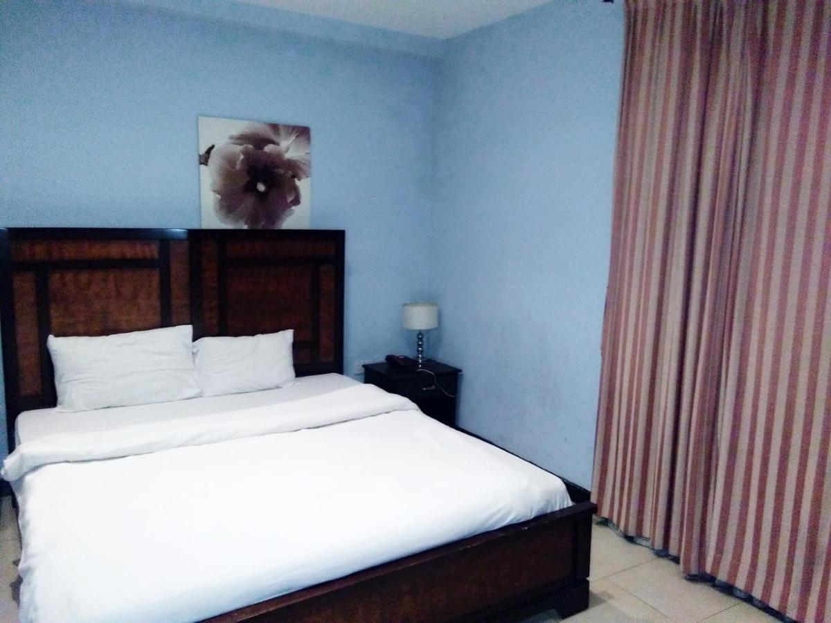 Bahrain Plaza Hotel Al Manamah Esterno foto